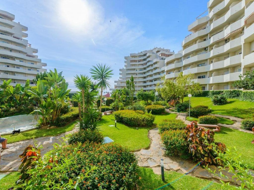 Benalbeach Yasmine Benalmadena Exterior photo